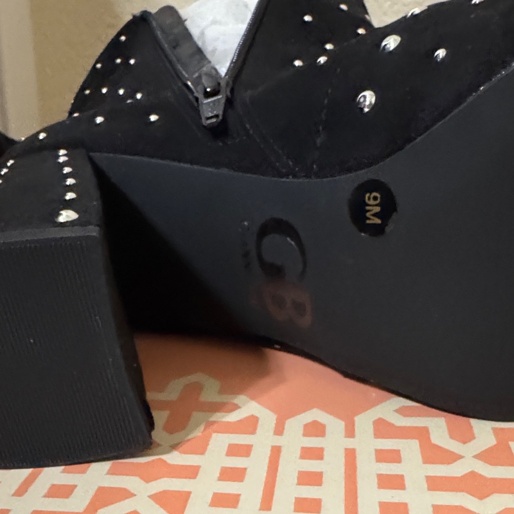 Brand New!! Giani Bini Black Studded Ankle Booties - Picture 5 of 6